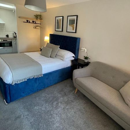 Cannock Hotel Apartments Екстериор снимка