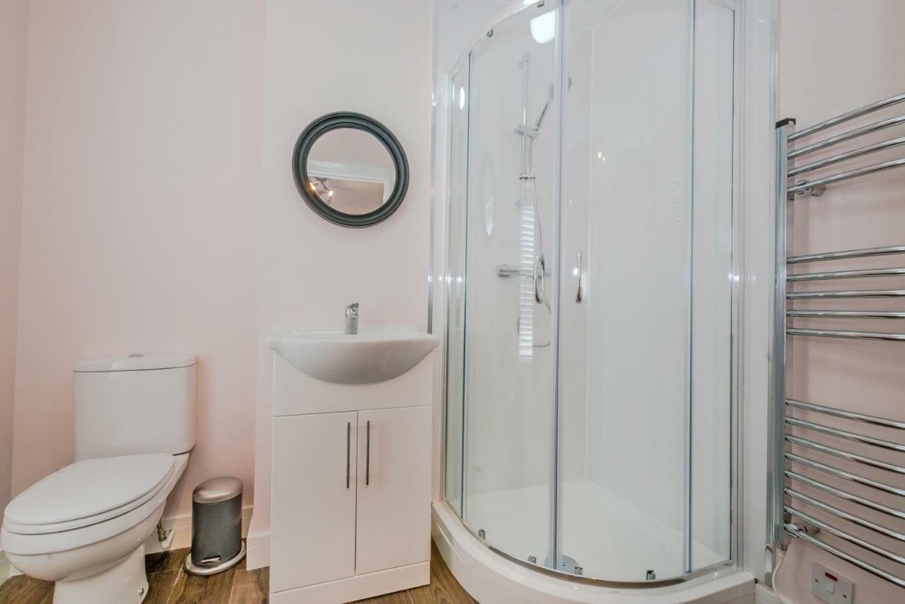 Cannock Hotel Apartments Екстериор снимка