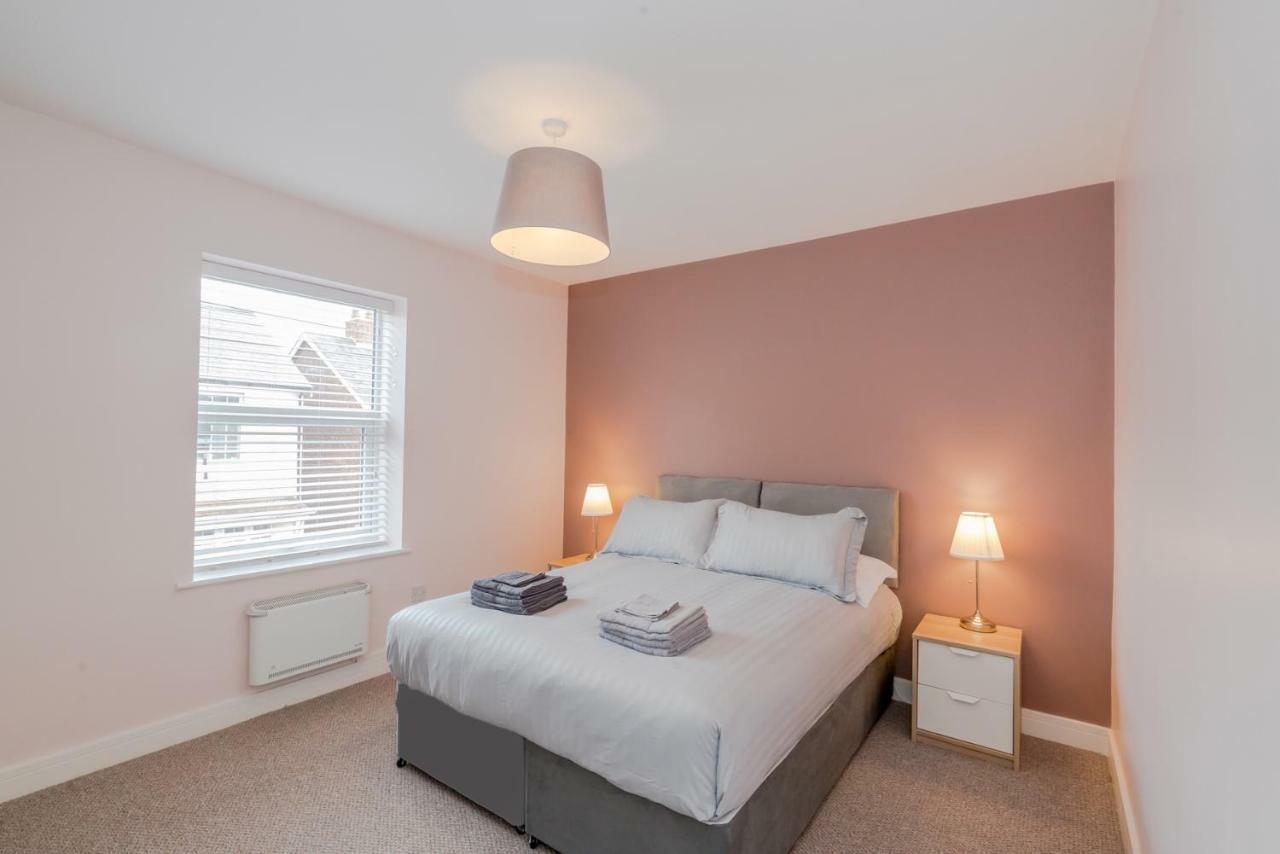 Cannock Hotel Apartments Екстериор снимка