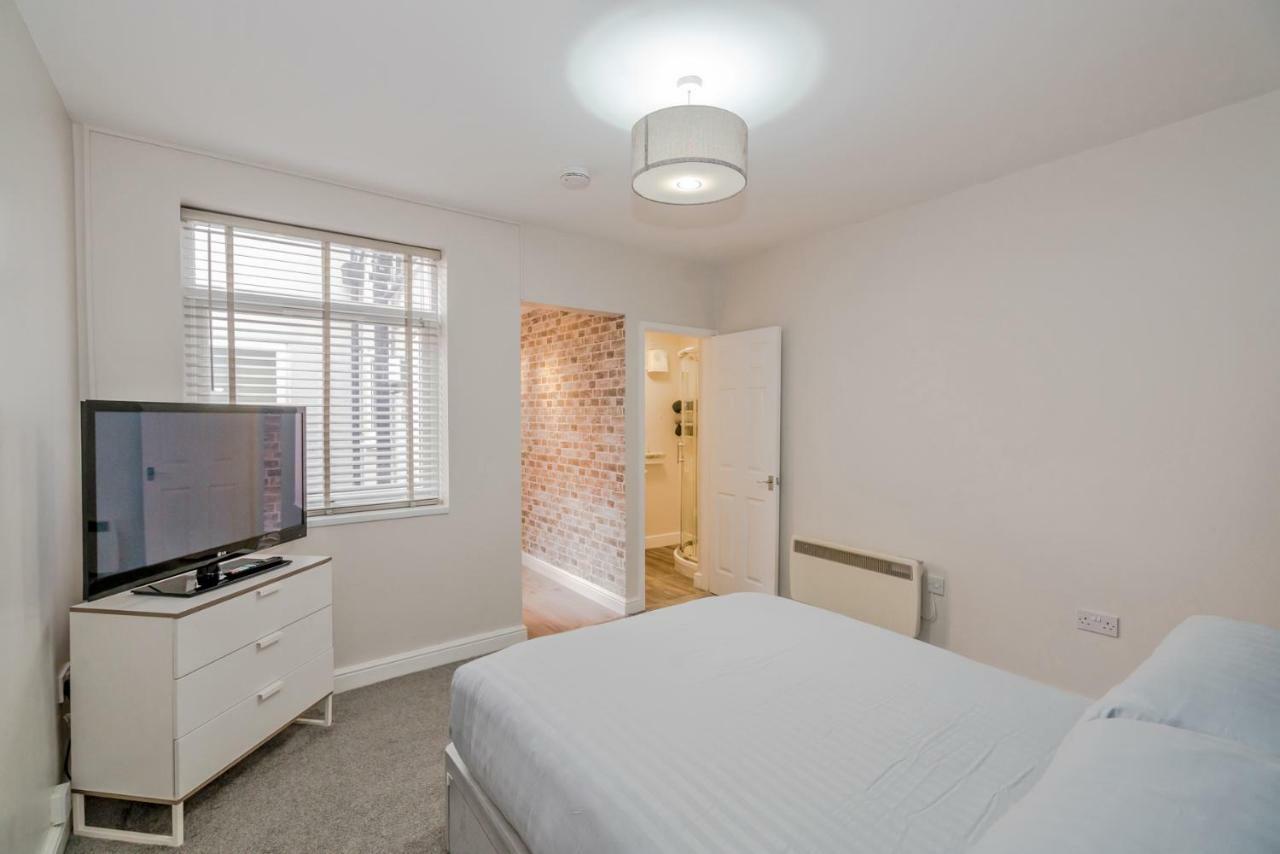 Cannock Hotel Apartments Екстериор снимка